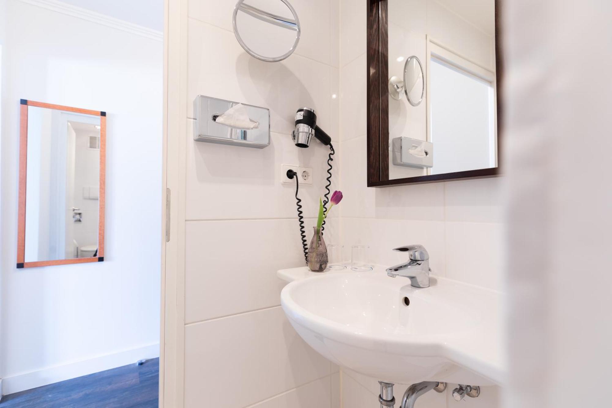 Select Hotel FDH الغرفة الصورة